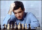 Гроссмейстер vs компьютер: на карте честь человечества<br>     Спустя 10 лет после того как Гарри Каспаров впервые сразился с шахматным суперкомпьютером Deep Blue, человек снова предпринял попытку обыграть компьютер. На этот раз защищать честь людей будет 33-летний гроссмейстер из Англии Майкл Адамс. 